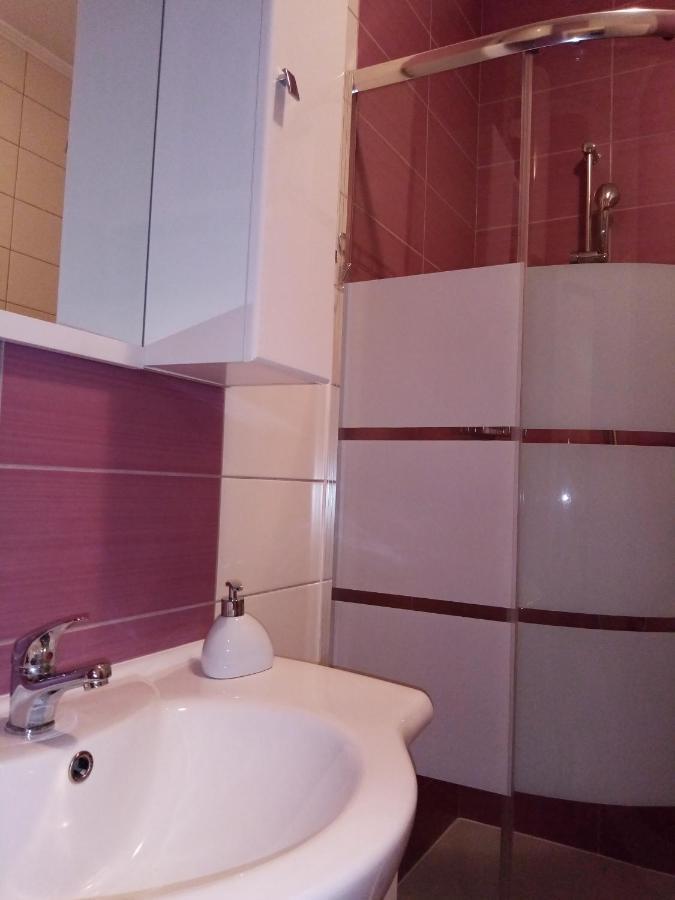 Tomena Apartment