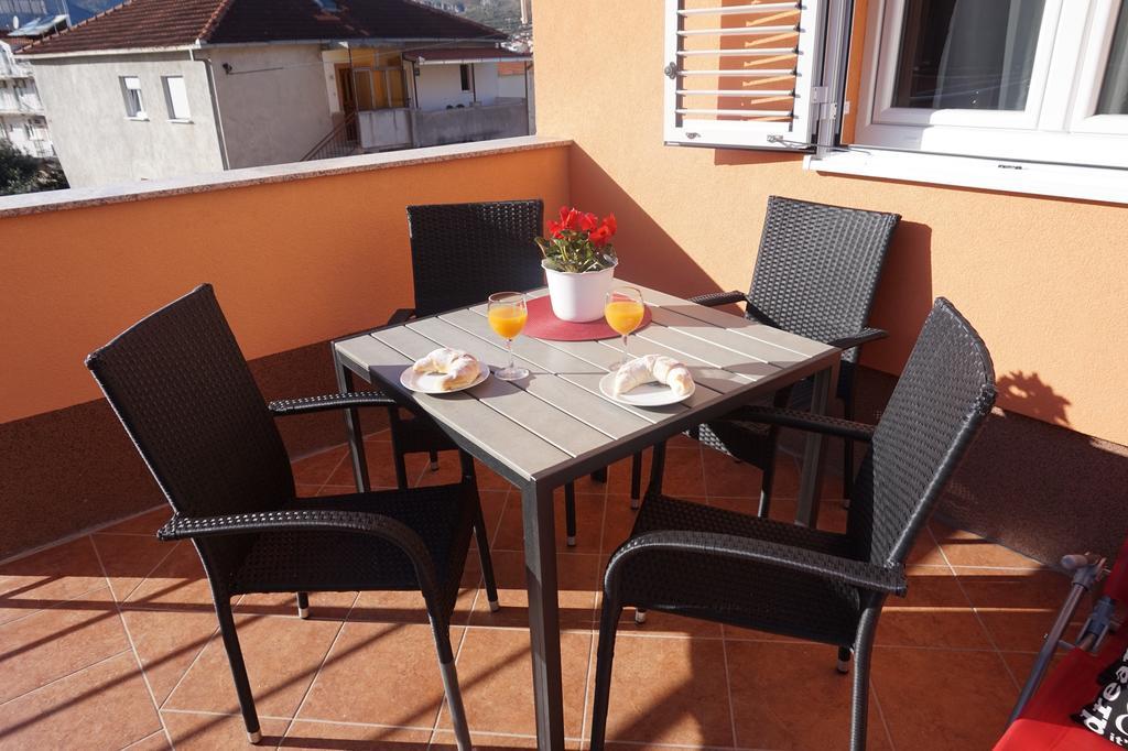 Tomena Apartment